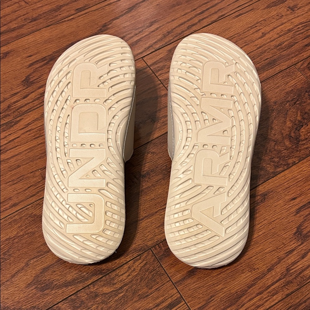 Under Armour Tan Slide Sandals size men’s 7. - Picture 2 of 3